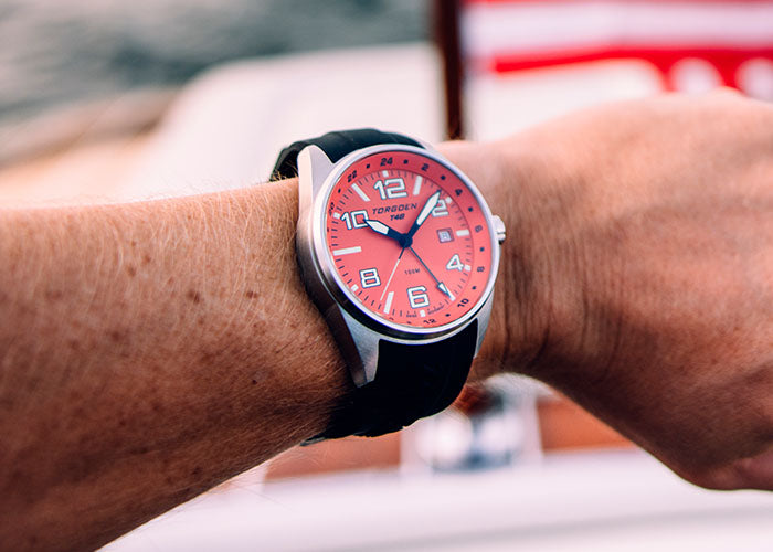 T48 GMT Black/Orange | 44mm, Black Silicone Strap – Torgoen