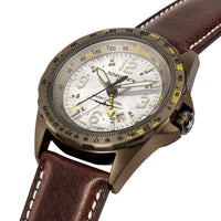 T17 Flying Fortress GMT | 44mm, Vintage Leather Strap